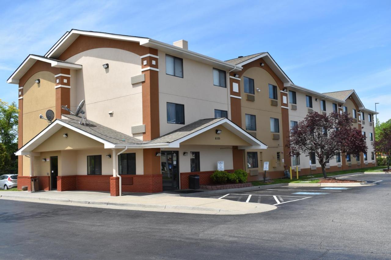Hotel Super 8 By Wyndham Newport News/Jefferson Ave. Exterior foto